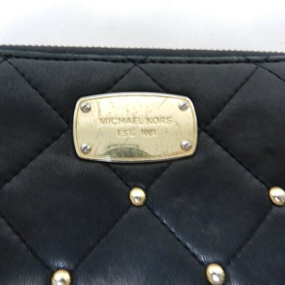 Michael Kors Leather quilted beaded clutch Wallet w/ Logo zip around 8" x 4" - Picture 4 of 14